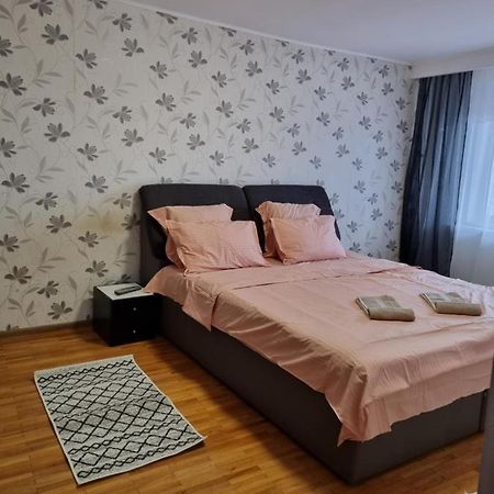 Marya'S Apartment รึมนิคูวัลเจีย ภายนอก รูปภาพ