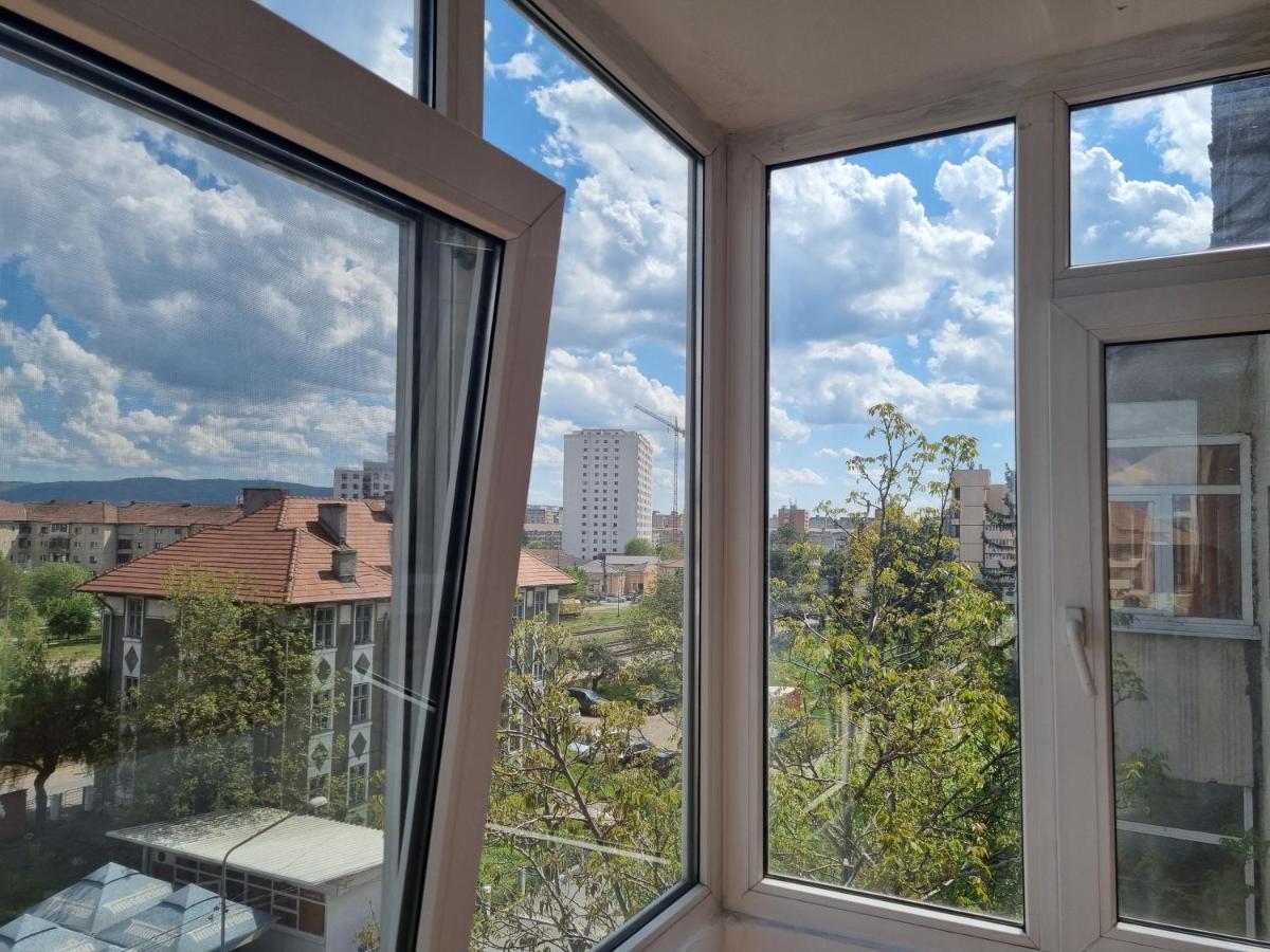 Marya'S Apartment รึมนิคูวัลเจีย ภายนอก รูปภาพ
