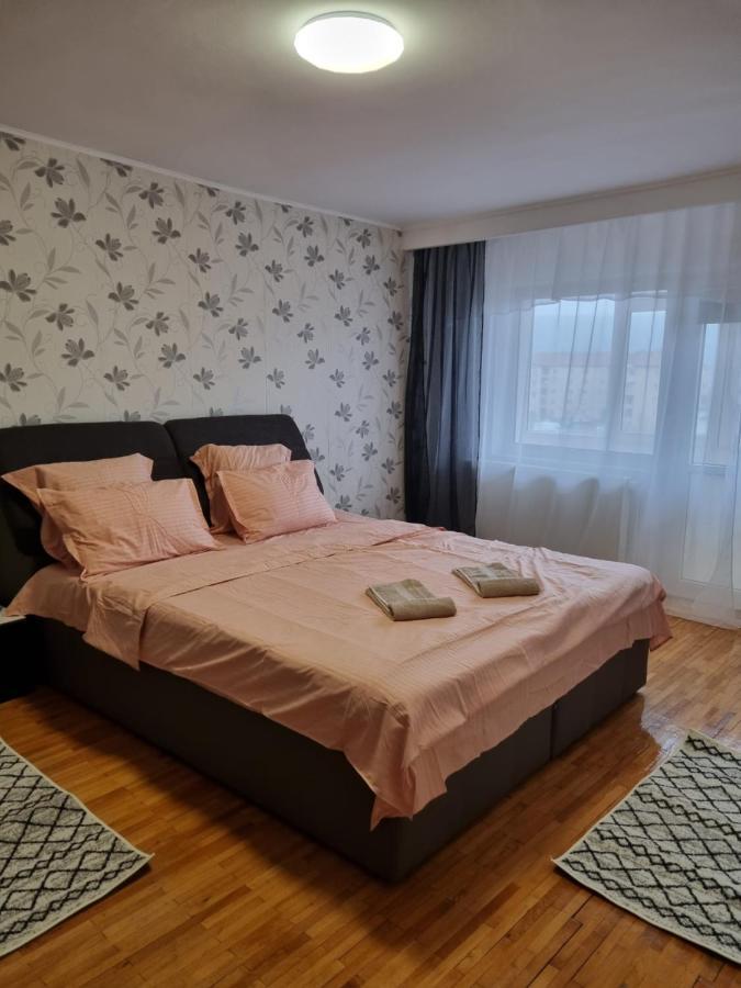 Marya'S Apartment รึมนิคูวัลเจีย ภายนอก รูปภาพ